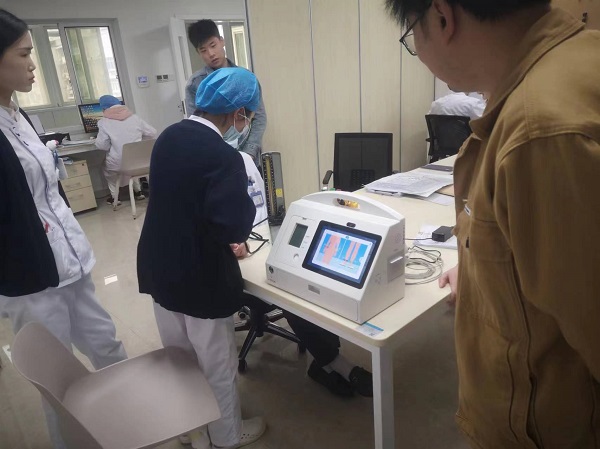 公共卫生智能终端设备是什么？基层健康服务的“智能帮手”